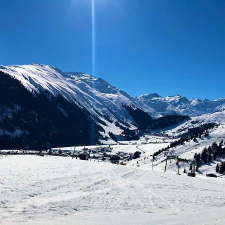Tgesa Felici Sedrun Exterior foto