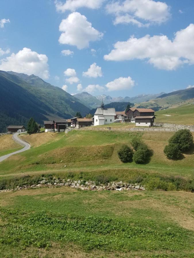 Tgesa Felici Sedrun Exterior foto