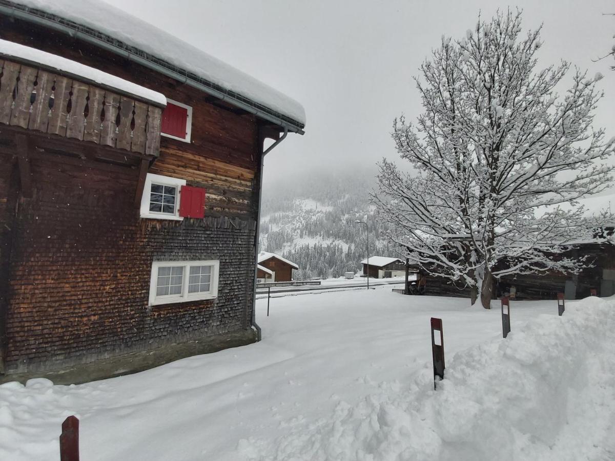 Tgesa Felici Sedrun Exterior foto