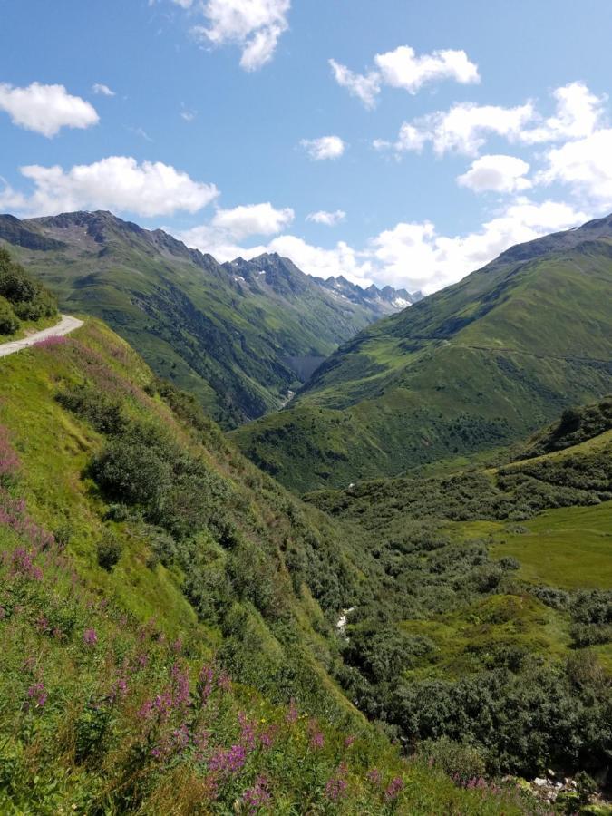 Tgesa Felici Sedrun Exterior foto